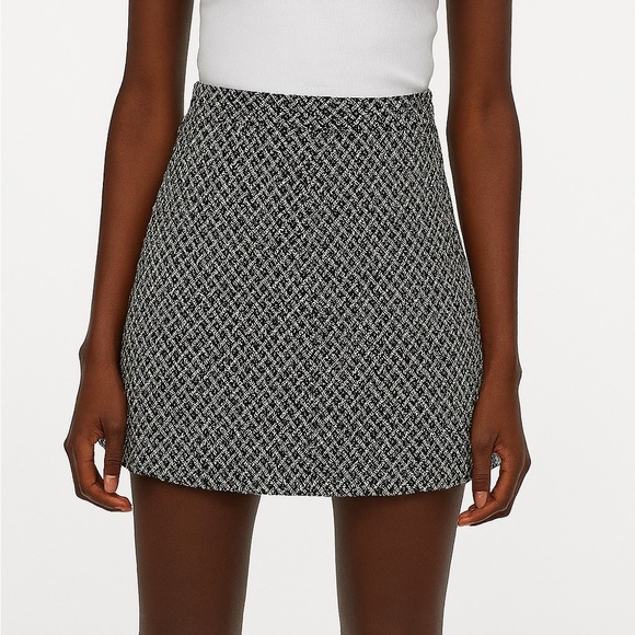 Forever 21 Dresses & Skirts - 5/$25 Forever 21 Black and White A-Line Mini Skirt